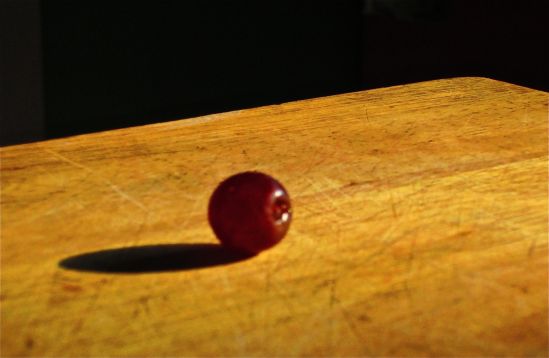 This grape mourns for the death of afternoon. Topaz  gazed at it for a moment, but their love was not to be.
