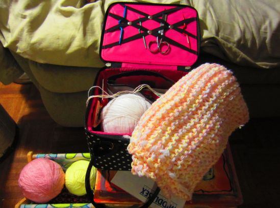 A co-worker donated yarn for the blanket project and she is super nice to do that, even though the yarn is so fine I'm knitting four strands together to generate fabric, enthusiasm.